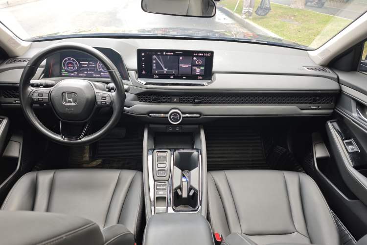 Used Honda Accord New Energy 2023 2.0L ePHEV Luxury Edition Interior 4