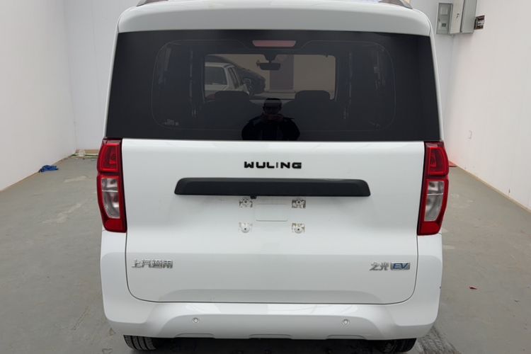 Used Wuling Zhiguang New Energy 2025 Model 305km Ambitious Edition Exterior 6