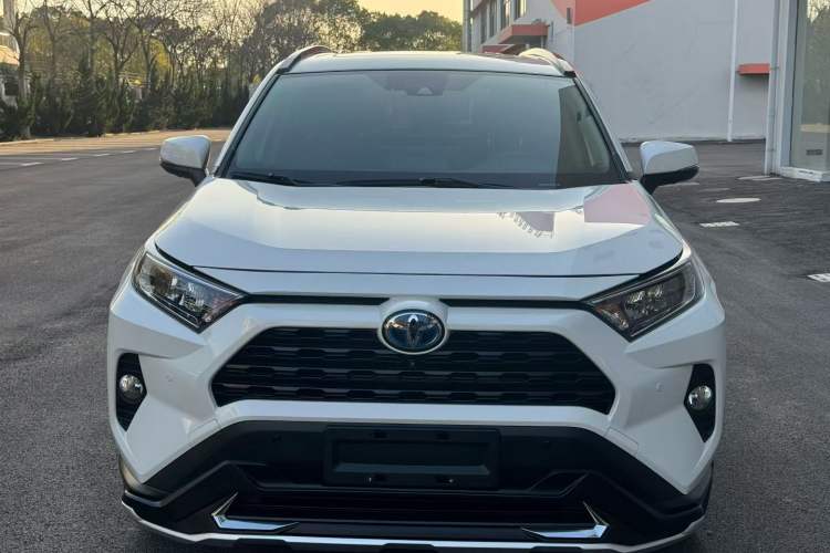 Used Toyota RAV4 2020 Dual-Engine 2.5L E-CVT 4x4 Elite PLUS Edition
