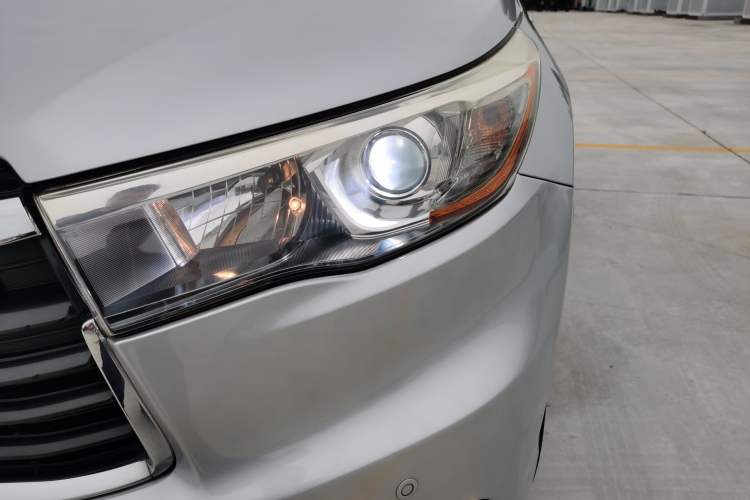 Used Toyota Highlander 2017 2.0T Two-Wheel Drive Elite Edition 5 Seats
