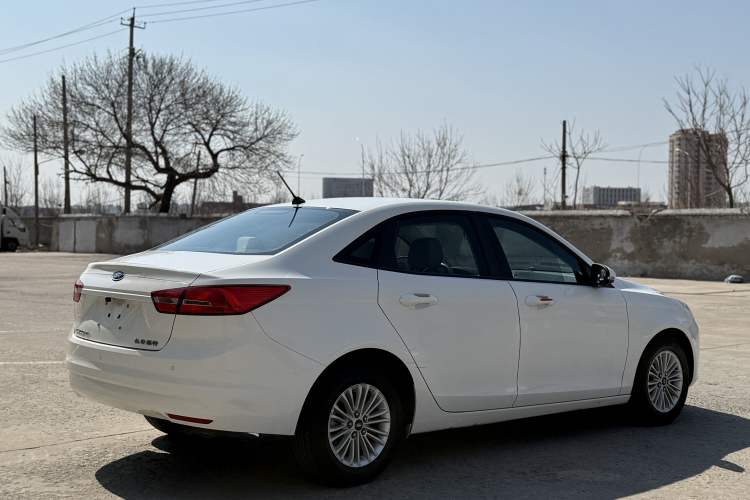 Used Ford Escort 2017 Revised Version 1.5L Manual Comfort Edition Exterior 3