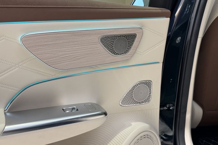 Used Chery Fulwin A9L 2025 Model, Four-Wheel Drive High-Energy Peak Edition
