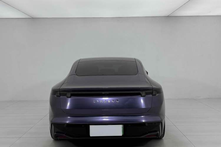 Used Lynk & Co Z10 2025 95 kWh 806 km Range Rear-Wheel Drive Advanced Driver-Assistance System Max
