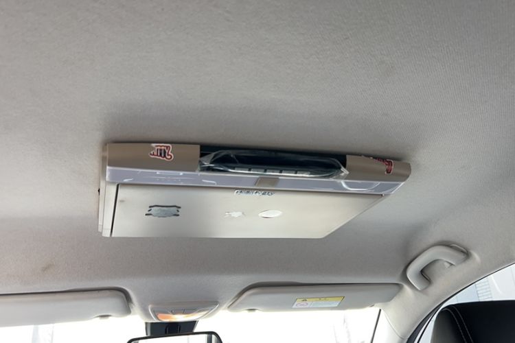 Used Baojun 530 2021 Global Car Anniversary Edition 1.5T CVT Luxury Model 7 Seats