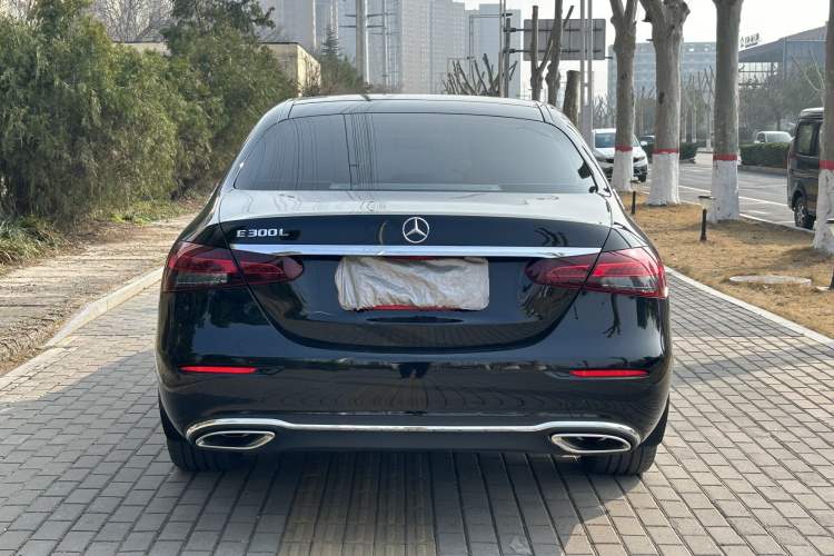 Used Mercedes-Benz E-Class 2023 Updated E 300 L Fashion Edition
