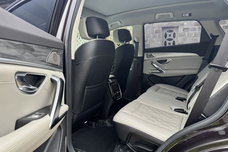 Used JETOUR X70 2023 Zhege 2.0T DCT Wolong 5-Seater