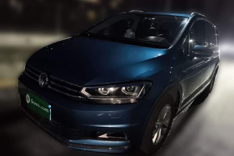 Used Volkswagen Touran 2016 Volkswagen Touran L 280TSI DSG Comfort Edition
