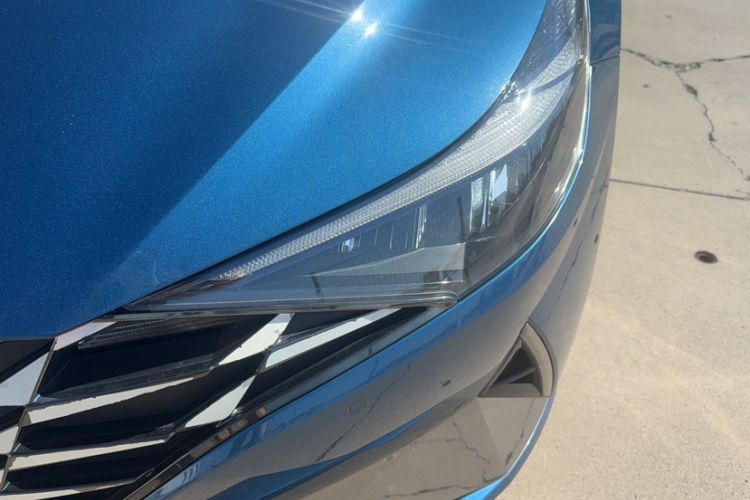 Used Hyundai Elantra 2021 1.5L CVT LUX Prestige Edition
