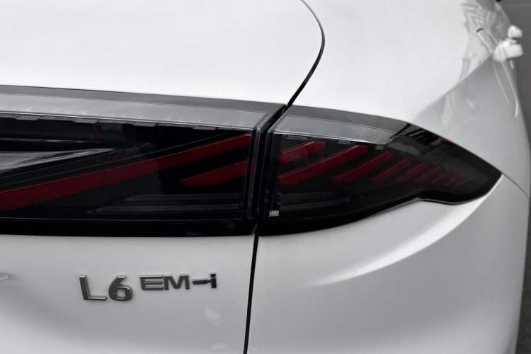 Used Geely Galaxy L6 2025 EM-i 140km Explorer+ Edition