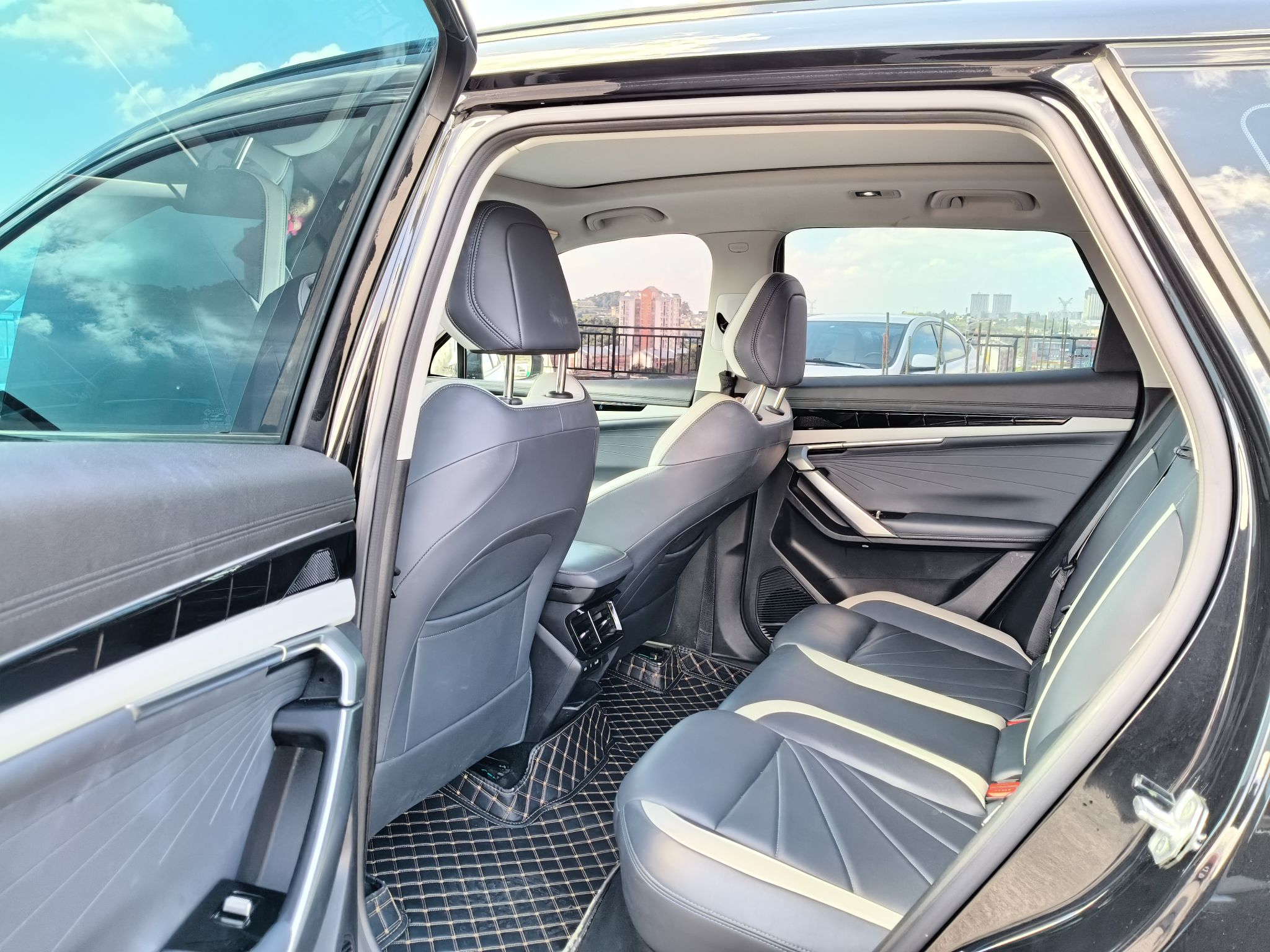 Geely Auto FX11 2023 1.5TD DCT Glory Edition — снимка 18