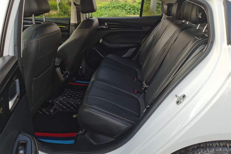 Used Roewe i5 2021 1.5L CVT Diamond Edition