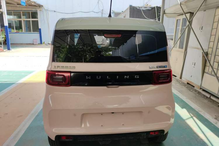 Used Wuling Hongguang MINIEV 2022 Macaron Premium Model – Lithium Iron Phosphate