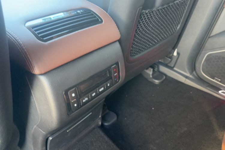 Used Haval H9 2017 2.0T Gasoline 4x4 Premium 5-Seater
