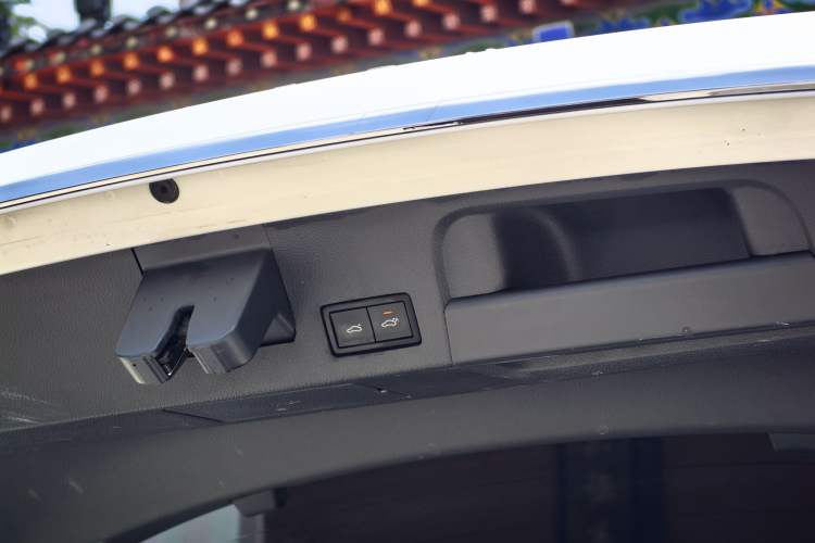 Used Volkswagen FAW-Volkswagen CC 2019 380TSI Yeyan Edition China V Standard Exterior 3