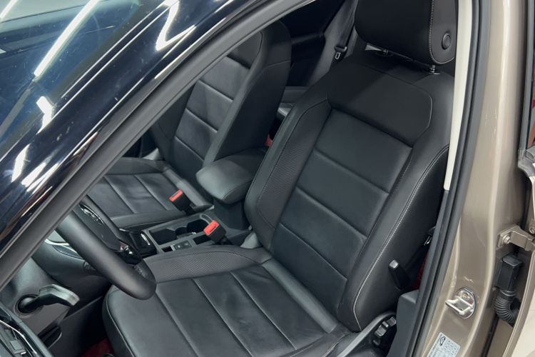 Used Volkswagen T-ROC 2018 280TSI DSG Two-Wheel-Drive Comfort Version China V Standard