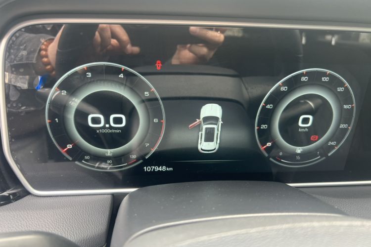 Used Hongqi HS5 2019 2.0T Smart Connect Flagship Edition Odometer Close Up