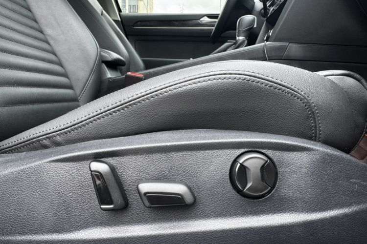 Used Volkswagen Magotan 2018 Facelift 330TSI DSG Luxury Model Interior 8