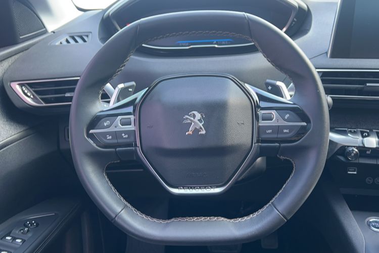 Used Peugeot 5008 2017 380THP 7-Seater Luxury Edition Steering Wheel