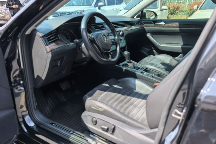 Used Volkswagen Magotan 2018 330TSI DSG Luxury Model