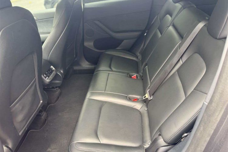 Used Tesla Model Y 2021 Long-Range All-Wheel-Drive Version Interior 2