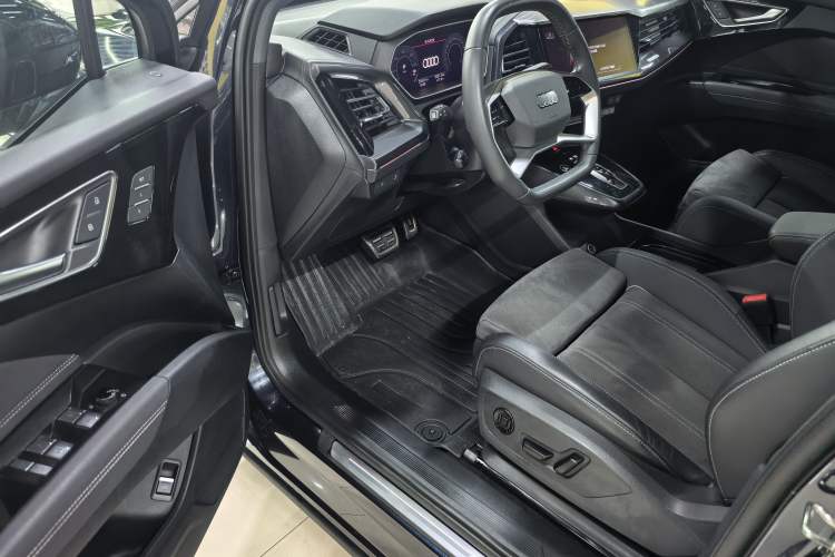 Used Audi Q4 e-tron 2023 40 e-tron Boundary Edition