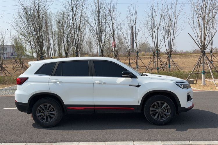 Used CHANGAN CS75 2022 Blue Whale Edition 1.5T Manual Elite Model Exterior 2