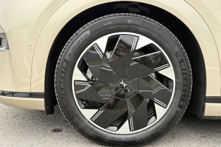 Used XPeng X9 2024 640 All-Wheel Drive High-Performance Max