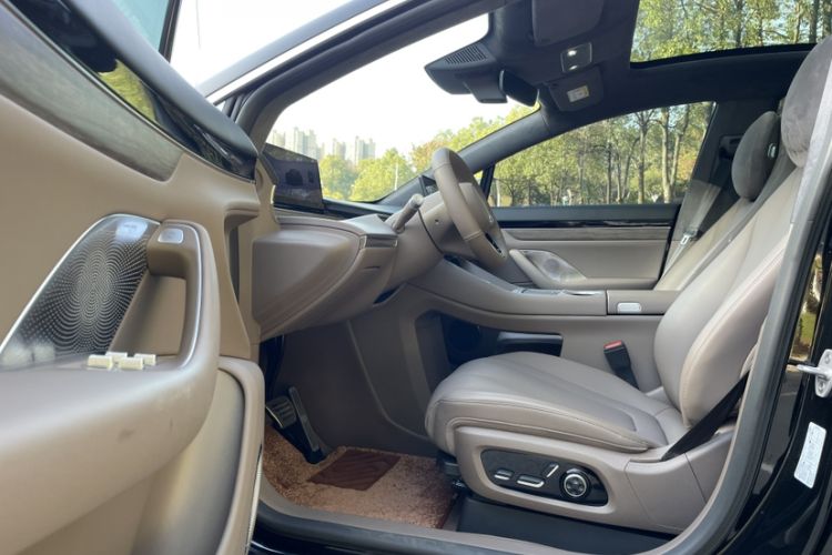 Used Hima Luxeed R7 2024 All-Electric 736 km Ultra
