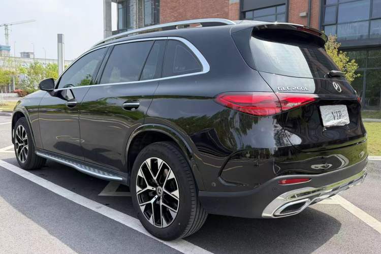 Used Mercedes-Benz GLC 2023 Facelift GLC 260 L 4MATIC Luxury Version 5 Seats Exterior 6