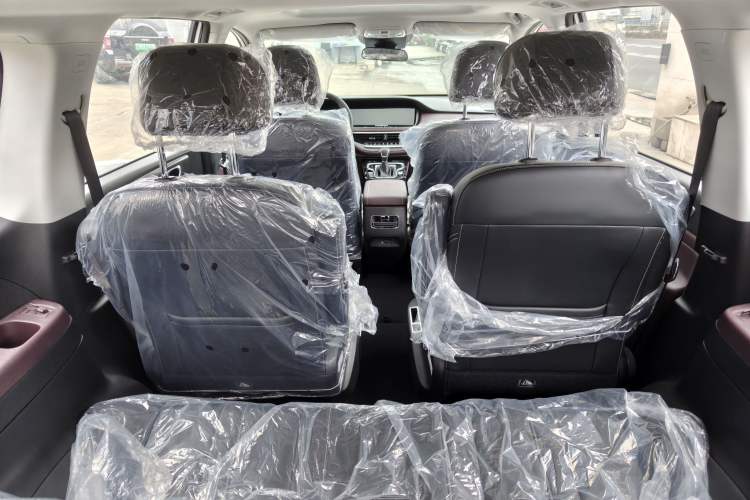 Used GAC Trumpchi M6 2023 PRO 270T DCT Luxury Edition Interior 4