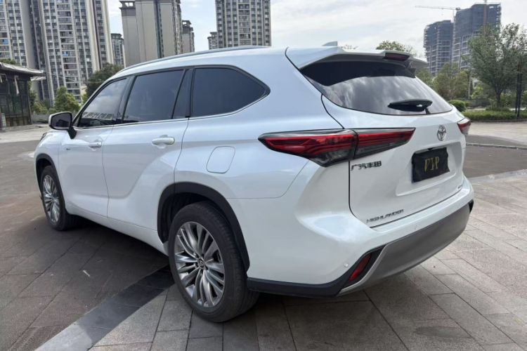 Used Toyota Highlander 2024 2.5L Smart Electric Hybrid Dual-Motor Two-Wheel-Drive Prestige Version 7 Seats
