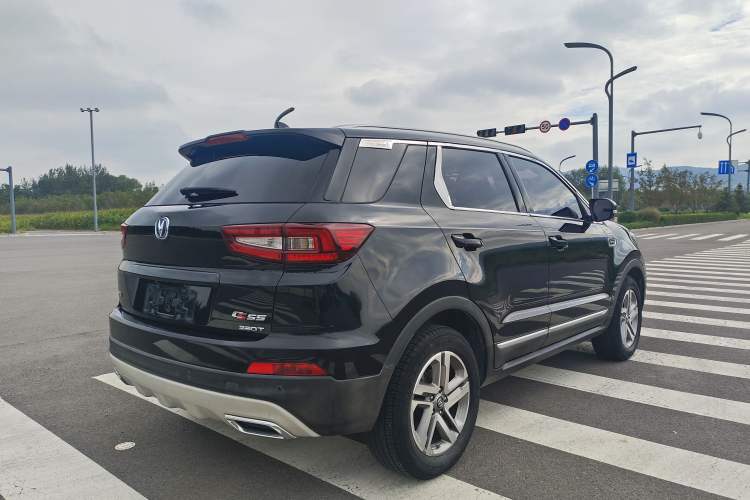 Used CHANGAN CS55 2017 1.5T Manual Colorful Edition
