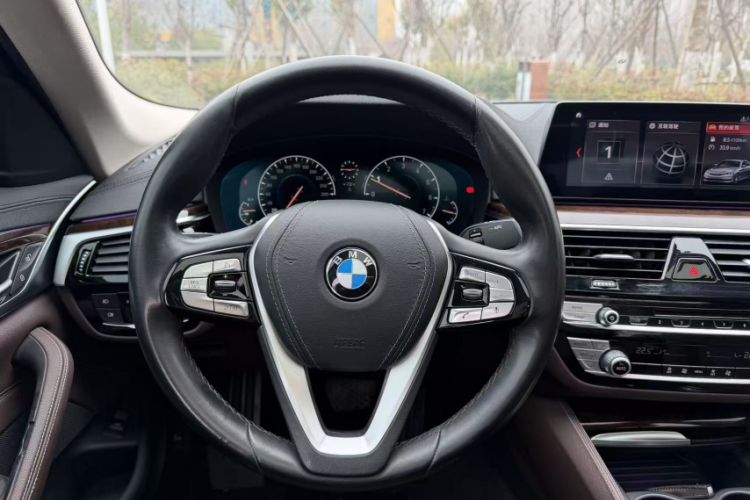 Used BMW 5 Series 2019 525Li Luxury Package