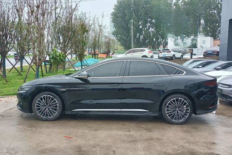 Used BYD Han 2025 DM-i Intelligent Driving Edition 125KM LiDAR Flagship Model
