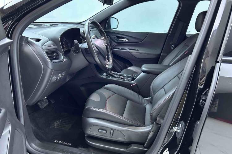 Used Chevrolet Equinox 2021 550T RS Smart Boundary-Pushing Edition
