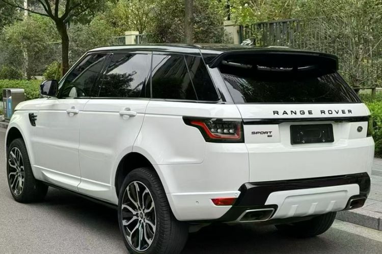 Used Land Rover Range Rover Sport 2022 3.0 L6 YAO Black Edition