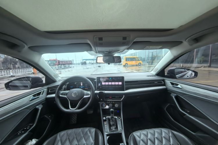 Used Volkswagen Sagitar 2023 300TSI DSG Excellence Edition
