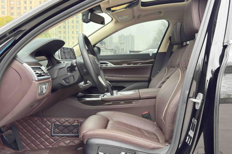 Used BMW 7 Series 2021 730Li Luxury Package