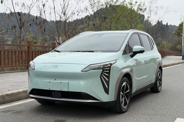 Used AION Y 2023 Younger Star Edition