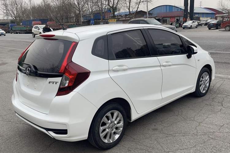 Used Honda Fit 2018 1.5L CVT Comfort Sunroof Version