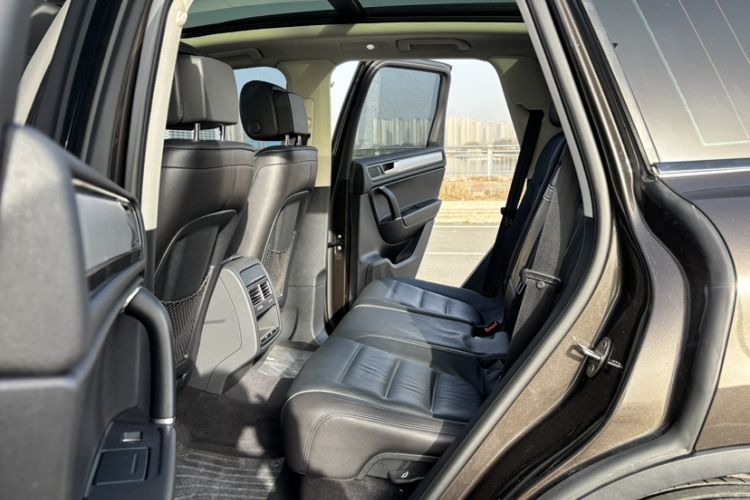 Used Volkswagen Touareg 2016 3.0 TSI Standard Version
