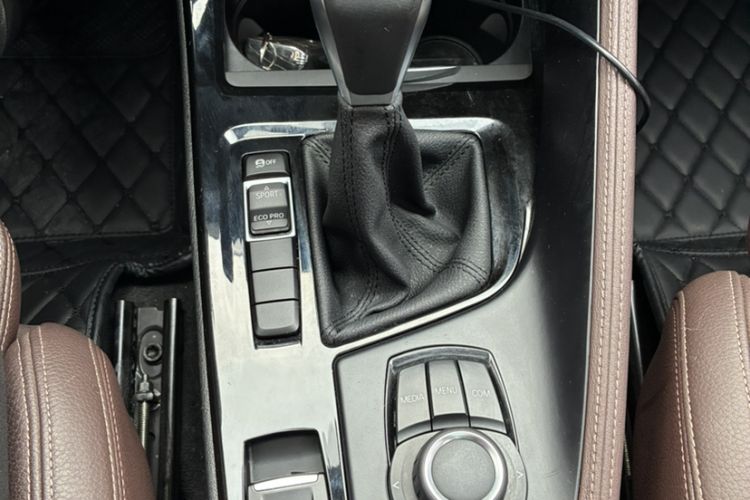 Used BMW X1 2019 sDrive18Li Premium Edition Interior 6