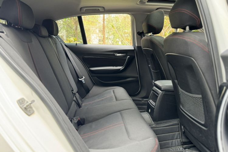 Used BMW 1 Series 2018 118i Sport Design Package
