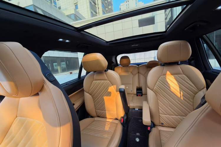 Used Lynk & Co 09 EM-P 2021 2.0T PHEV Halo Six-Seater
