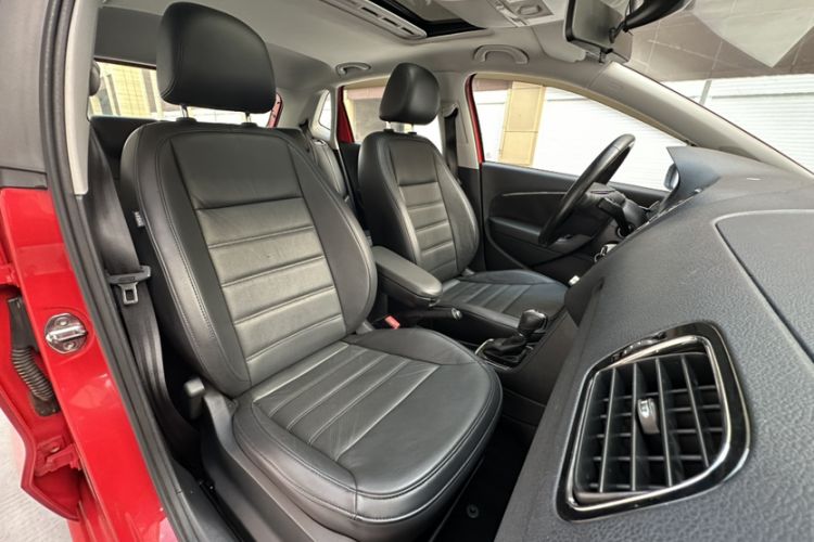 Used Volkswagen Polo 2016 1.6L Automatic Luxury Model
