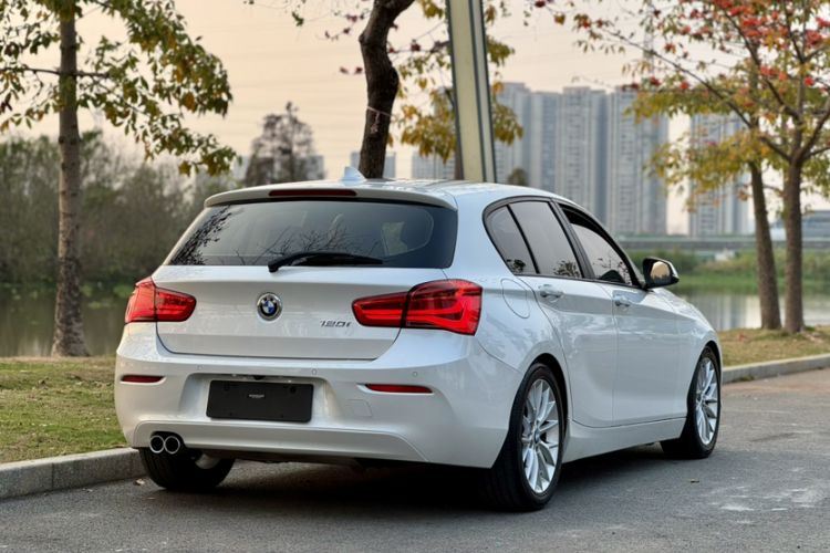 Used BMW 1 Series 2016 120i Leading Model