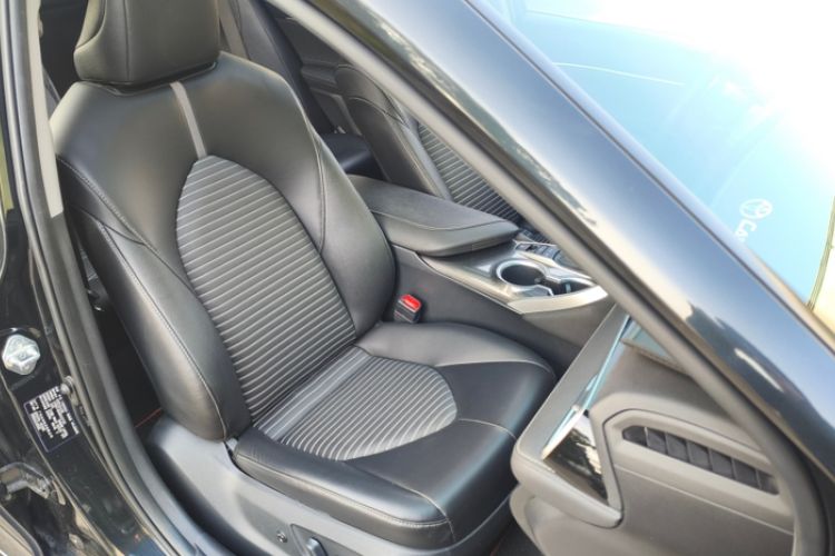 Used Toyota Camry 2022 2.5S Knight Edition
