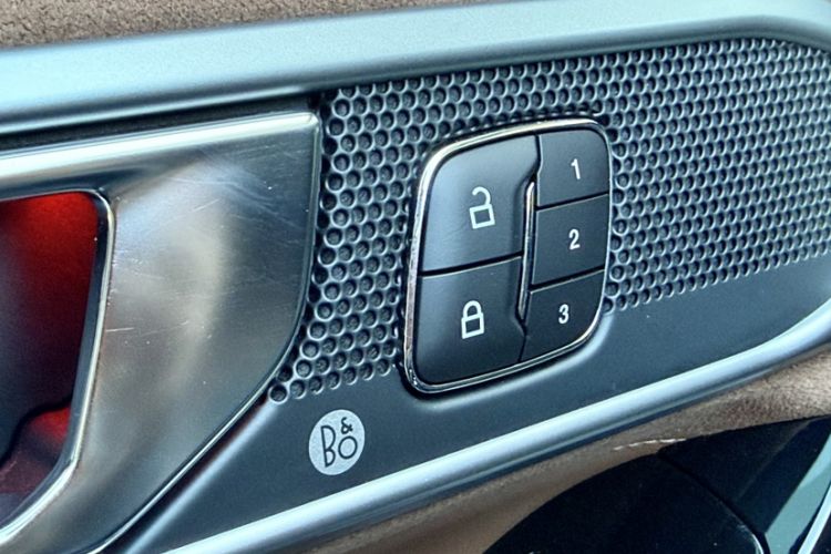 Used Ford Explorer 2023 EcoBoost 285 Four-Wheel Drive Titanium Edition 7-Seater