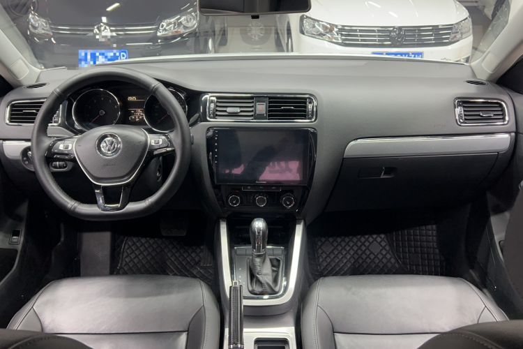 Used Volkswagen Sagitar 2015 1.6L Automatic Comfort Model