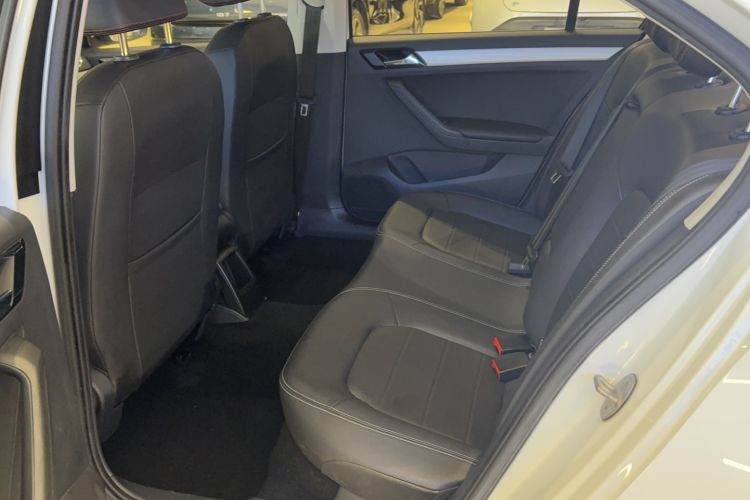 Used Jetta VA3 2021 1.5L Automatic Glory Edition
